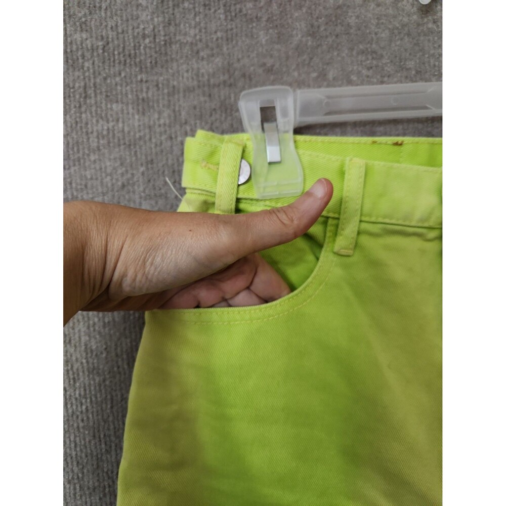 BDG Longline Carpenter Shorts Womens 27 Lime Green Raw Hem Denim NEW - Picture 3 of 12